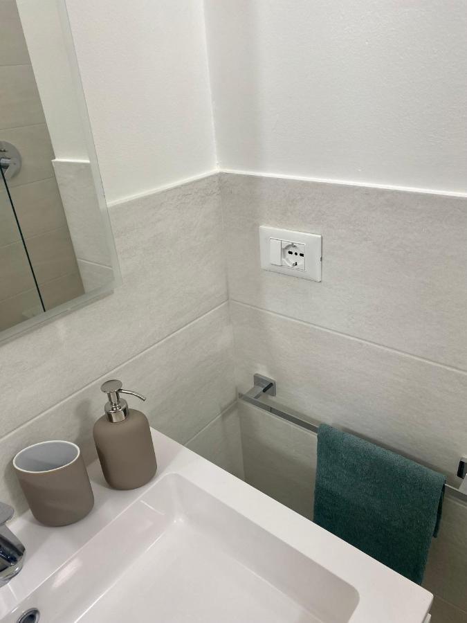 Suite Stresa Milano Centrale 3Pax Wifi Exterior foto